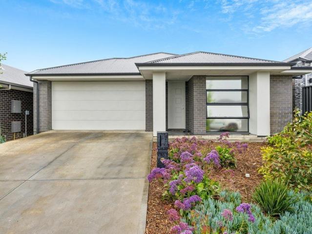 Contemporary Comfort & Low Maintenance Living