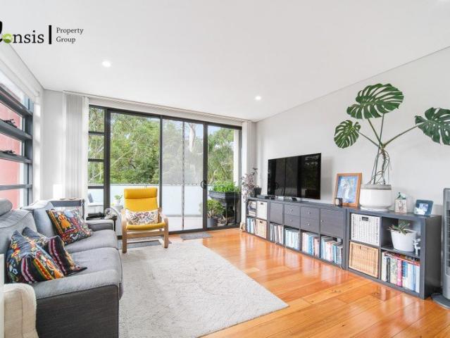 Contemporary Comfort Meets Tranquil Leafy Living In the Heart of Lindfield