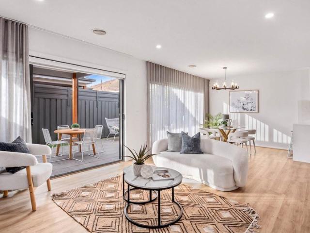 Contemporary Comfort Meets Convenience