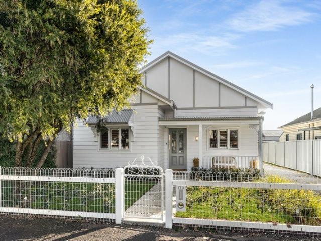 Contemporary Comfort Meets Classic Cottage Appeal