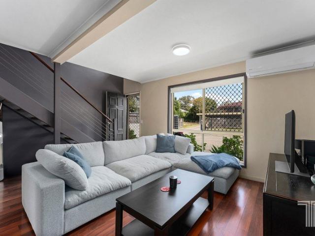 Contemporary Comfort Meets Effortless Living