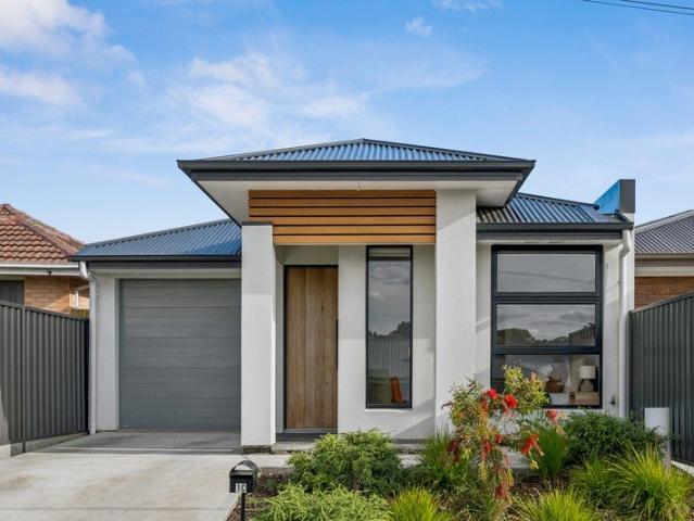 Contemporary Comfort Meets Effortless Living