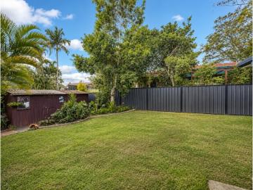 Contemporary Comfort Meets Family Friendly Living!