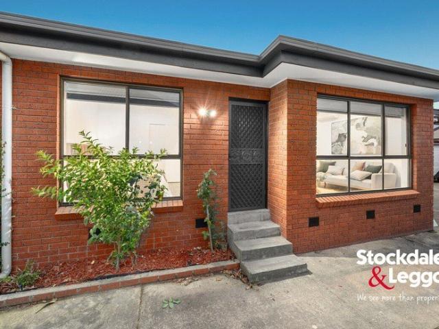 Contemporary Comfort Meets Inner City Convenience!