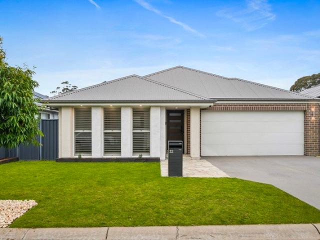 Contemporary Comfort Meets Low Maintenance Living