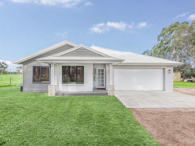 Contemporary Comfort Meets Peaceful Country Living