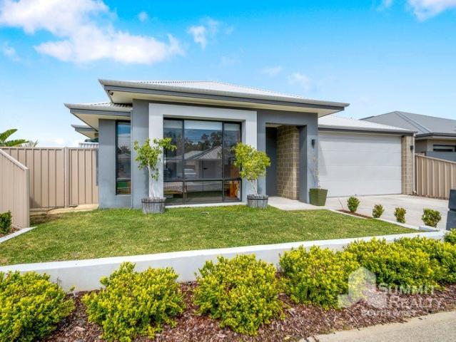 Contemporary Comfort on a Corner Block