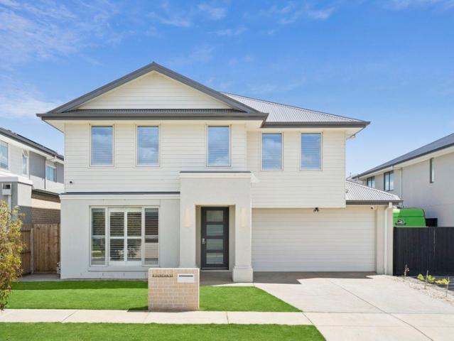 Contemporary Comfort, Space & Style for the Whole Family