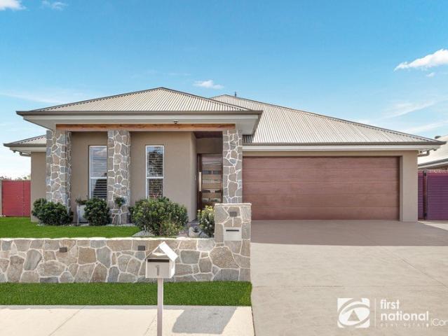 Contemporary, Convenient and Modern Family Living
