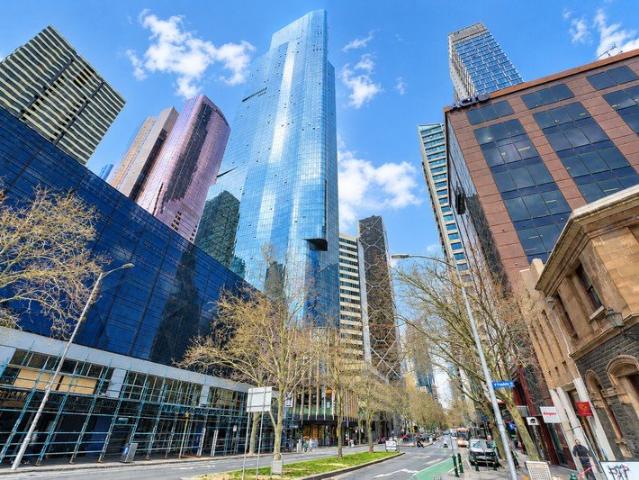 Contemporary CBD Living with Stunning Views at Queens Place