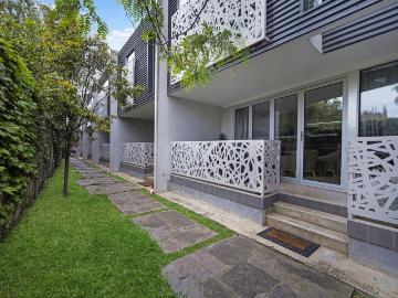 Warrnambool, Woolsthorpe - Equipped kitchen