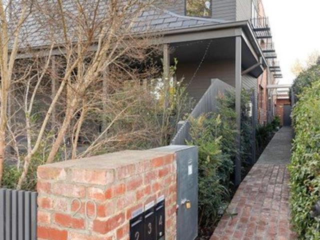 Contemporary Character in a Coveted Inner North Pocket
