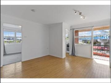 Contemporary City Fringe Living: Just Minutes from the CBD