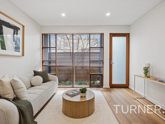 Contemporary City Living in an Unbeatable CBD Location