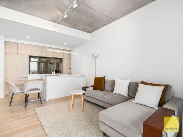 Contemporary Class In The Heart Of The CBD