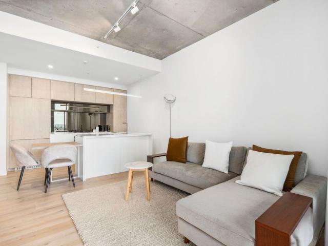 Contemporary Class In The Heart Of The CBD