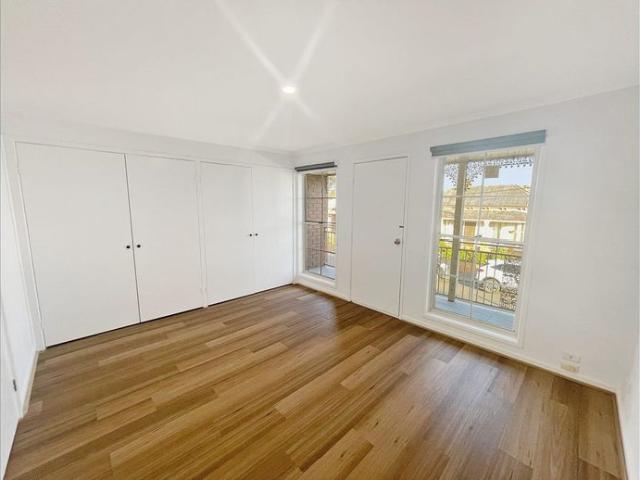Contemporary and comfortable