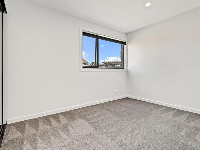 Contemporary and Convenient Taylor Townhouse