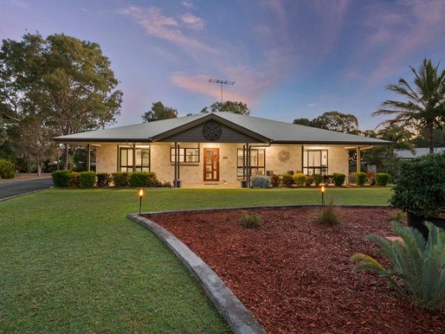 Contemporary Acreage Living Moments from the Beach