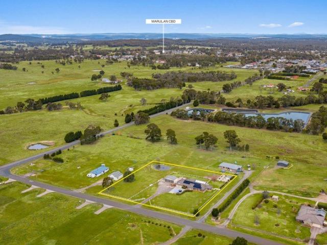 Contemporary Acreage Living with Exceptional Space, Comfort & Lifestyle Appeal