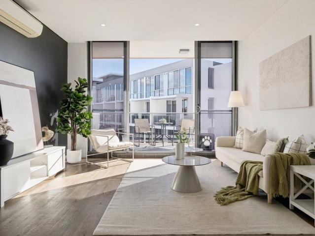 Contemporary apartment in a desirable lifestyle setting