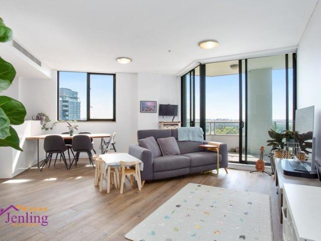 Contemporary apartment in a fantastic location