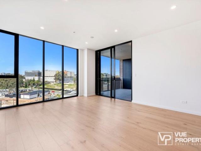 Contemporary apartment in an ideal location moments to metro