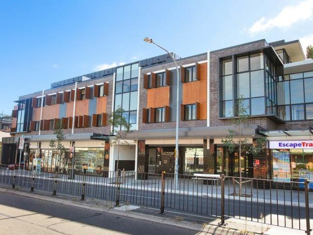 Contemporary Apartment In Prized Lifestyle Address