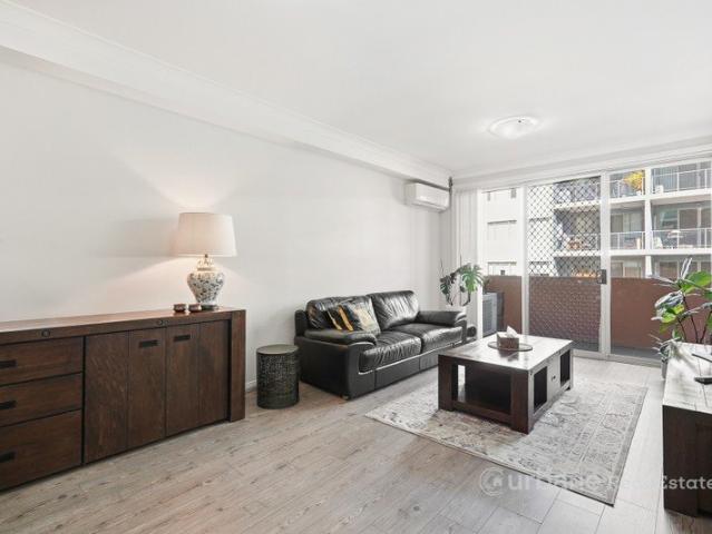 Contemporary Apartment Living| 2 Bed, 2 Bath & Study !