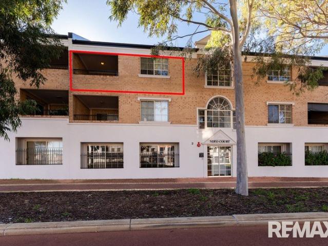 CONTEMPORARY APARTMENT LIVING IN THE HEART OF JOONDALUP