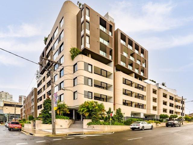 Contemporary apartment set within 250 meters to Burwood Westfield