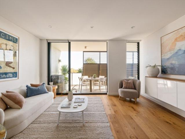Contemporary apartment with oversized balcony and sweeping views