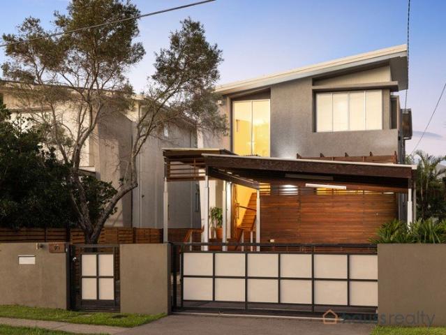 Contemporary Architect Designed Family Home
