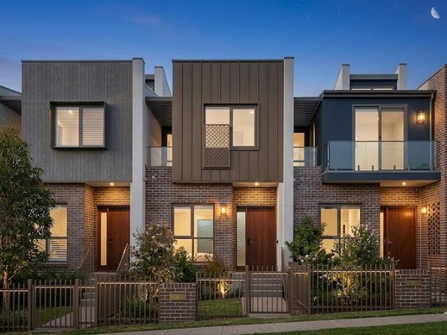 Contemporary Architectural Living in Hornsby | 3 Bed | 2.5 Bath | 2 Car