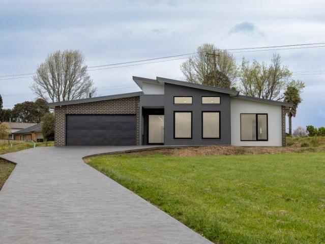 Contemporary Architectural Living in Warragul