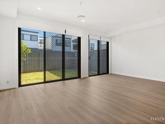 Contemporary Brand New Townhouse with Modern Comfort