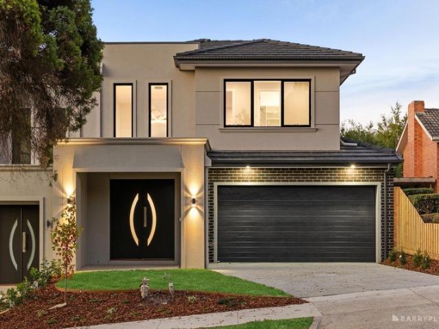 Contemporary Brand New Townhouse with Spacious Dual Level Design