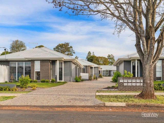 Contemporary Brand New Unit