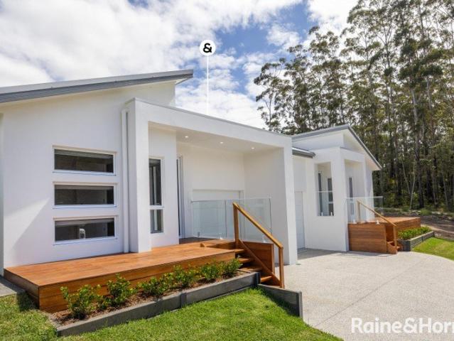 Contemporary Golf Course Living