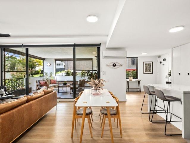 Contemporary ground floor living with space, style & central convenience