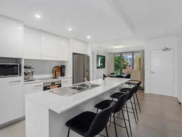 Contemporary Ground Floor Living in the Heart of Mermaid Beach