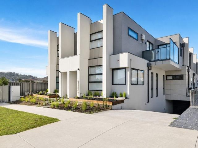 Contemporary Double Storey Townhouse with Sunlit Living & Exceptional Convenience