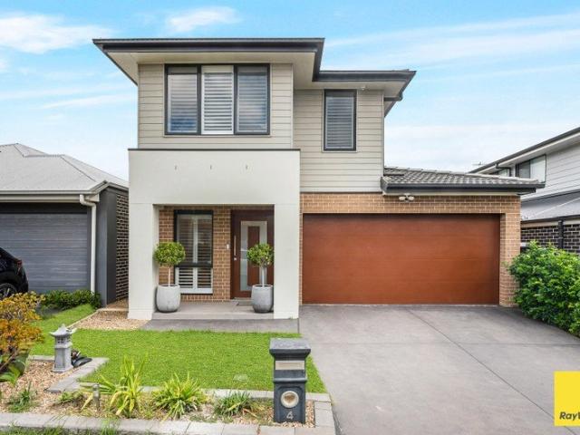 Contemporary Double Storey Comfort Meets Effortless Entertaining