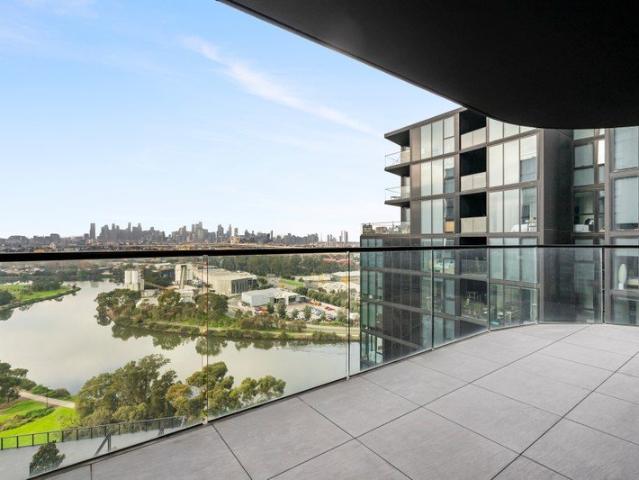 Contemporary Designed Riverside Living