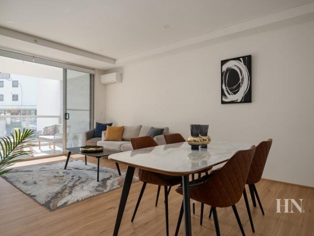 Contemporary designer residence in ultra convenient setting