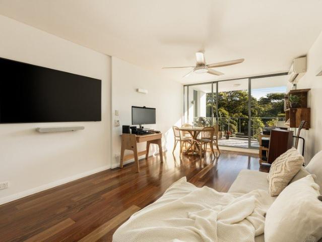 Contemporary Dual Level Apartment with House Like Proportions and Exceptional Storage