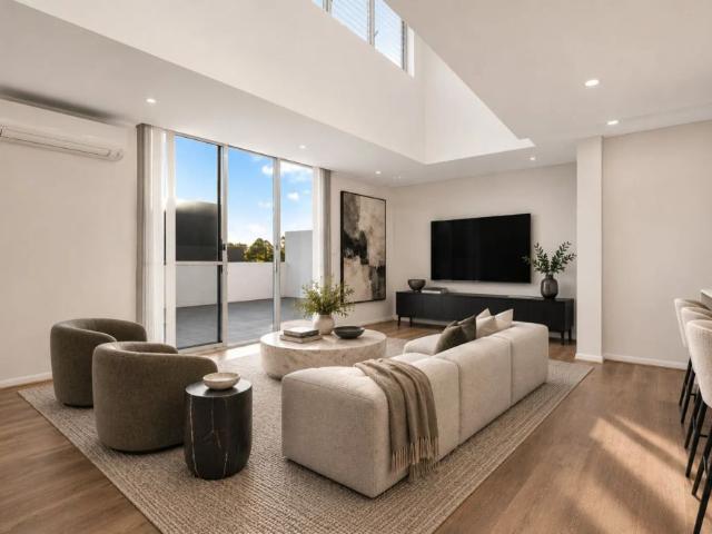Contemporary dual level penthouse