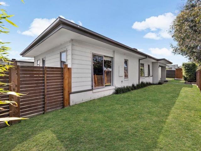 Contemporary Ease with Alfresco Appeal