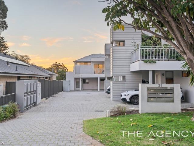 Contemporary Ease and Modern Comfort!