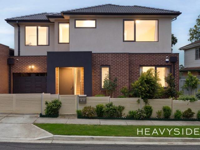 Contemporary Elegance, Effortless Family Living all on Your Own Title